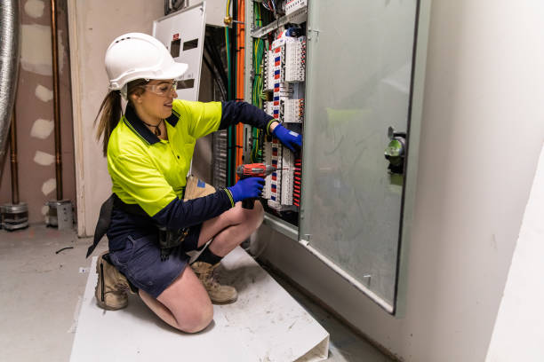 Best Circuit Breaker Repair  in Farmland, IN